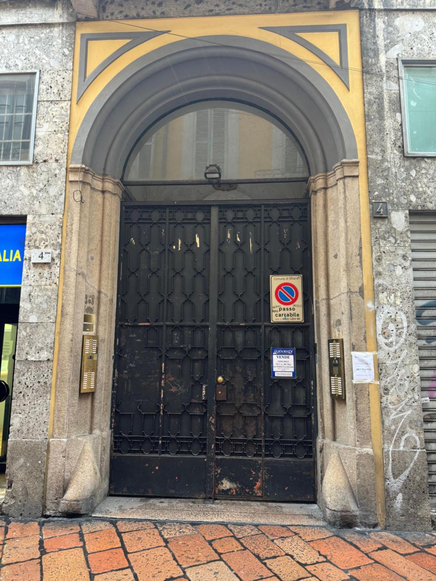 Free 30 Minutes Preemptive Cognitive Disconnect Therapy Price Location Real Duomo Palace Mini Suite Mediolan Zewnętrze zdjęcie
