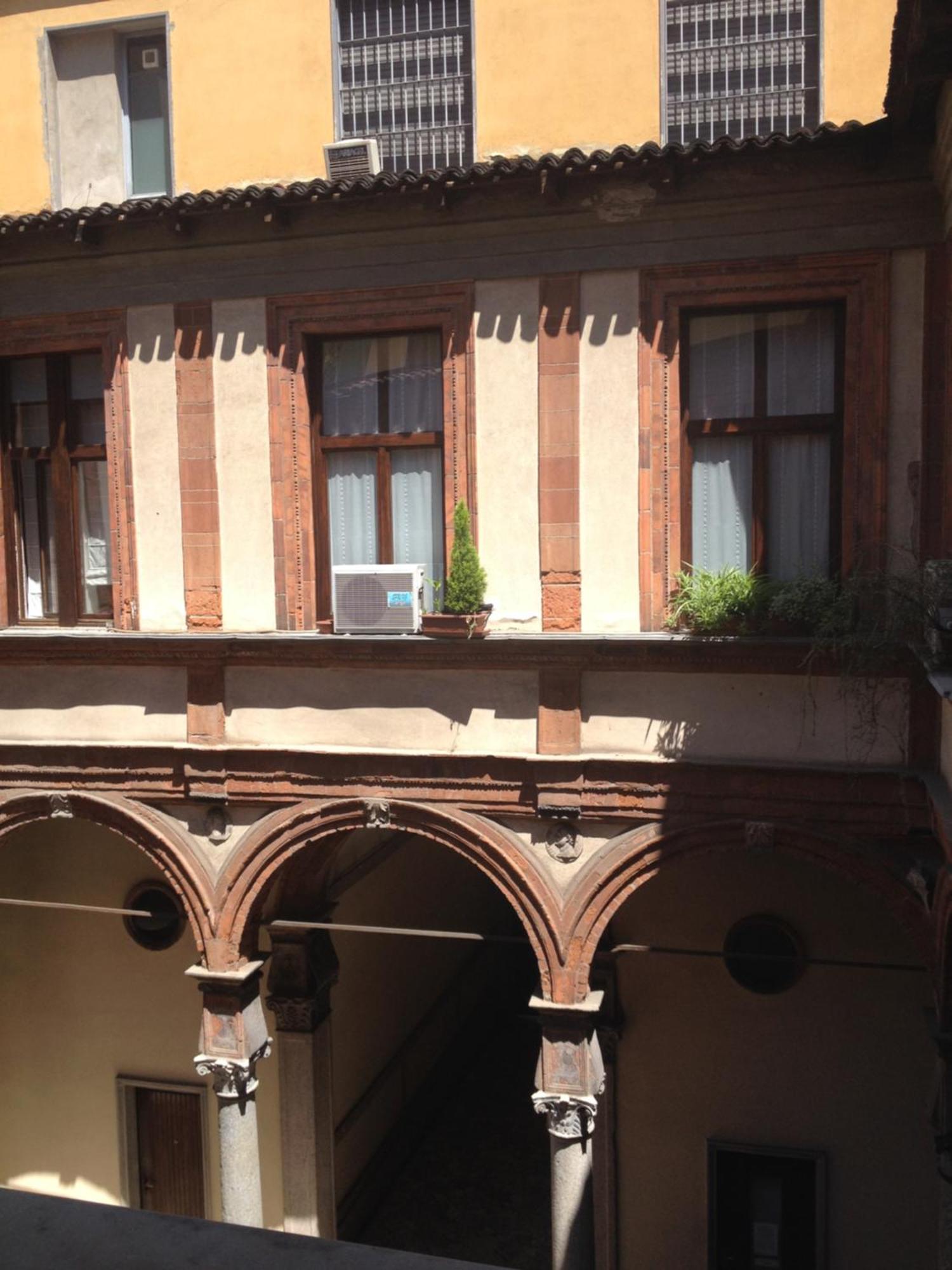 Free 30 Minutes Preemptive Cognitive Disconnect Therapy Price Location Real Duomo Palace Mini Suite Mediolan Zewnętrze zdjęcie